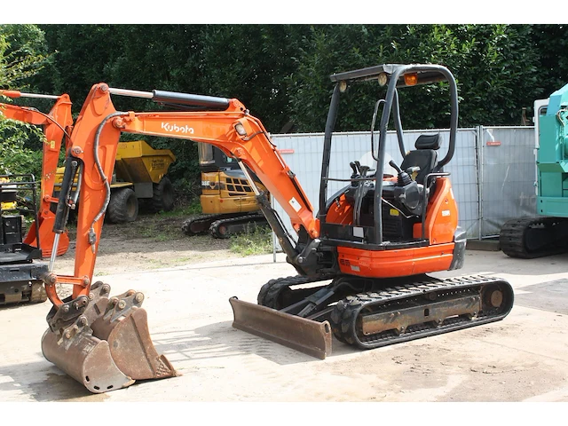 Minigraver kubota u25-3a diesel 21pk 2013 - afbeelding 1 van  1