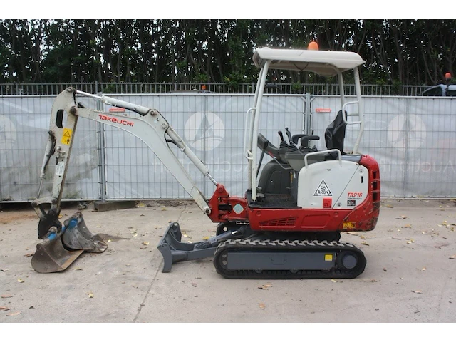 Minigraver takeuchi tb216 diesel 11.5kw 2017 - afbeelding 1 van  1