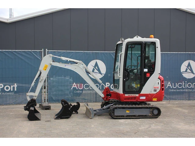 Minigraver takeuchi tb216 diesel 11.5kw 2024 - afbeelding 1 van  1