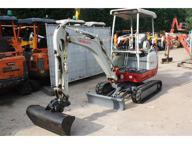 Minigraver takeuchi tb216 diesel 15.6pk 2017 - afbeelding 1 van  1