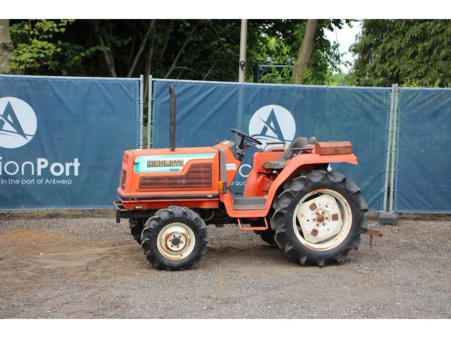 Minitractor hinomoto n239 diesel 24pk (marge) - afbeelding 1 van  1