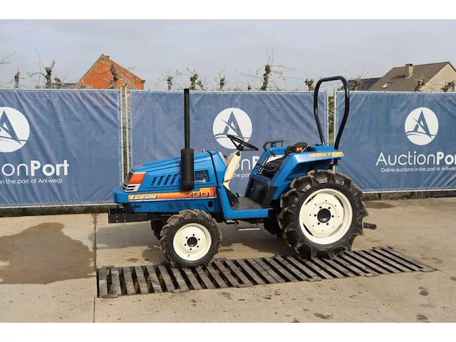 Minitractor iseki landhope 200 diesel refit 19.7pk - afbeelding 1 van  1