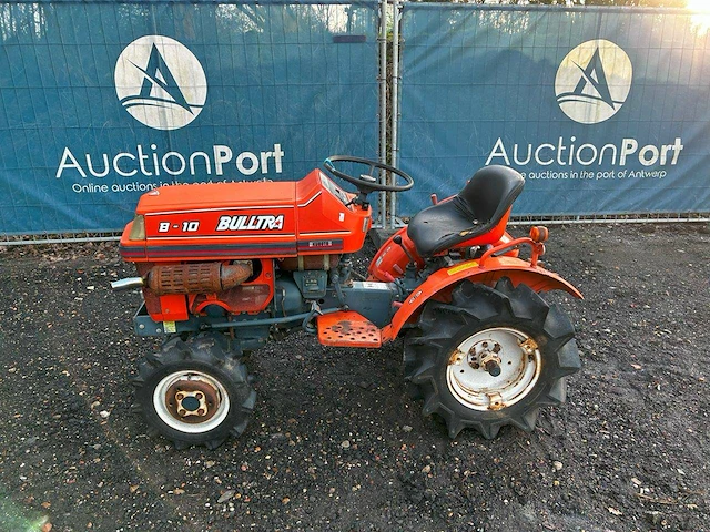 Minitractor kubota b1-10 diesel 10pk - afbeelding 1 van  1