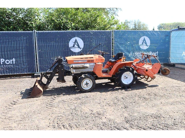 Minitractor kubota b1200 diesel 12pk met voorlader en grondfrees - afbeelding 1 van  1