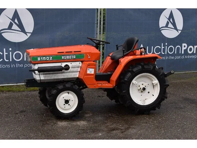 Minitractor kubota b1502 diesel refit - afbeelding 1 van  1