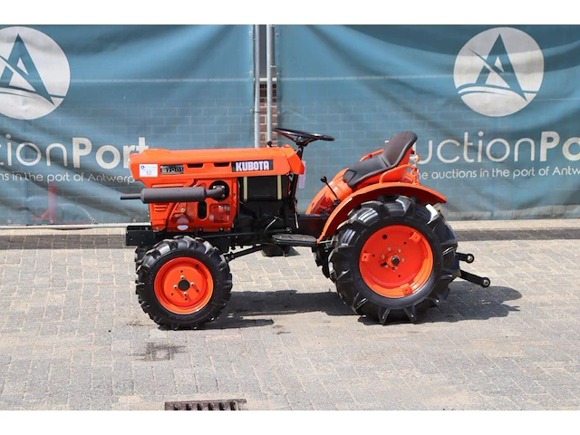 Minitractor kubota b7001 diesel - afbeelding 1 van  1