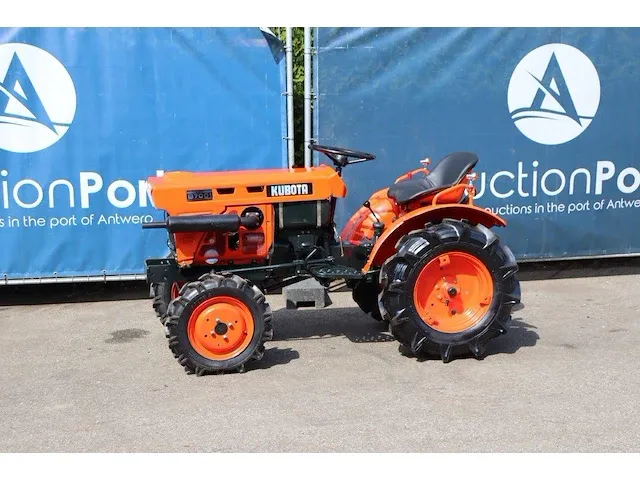 Minitractor kubota b7001dt diesel 14pk met hefset refit - afbeelding 1 van  1