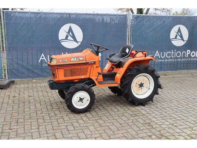 Minitractor kubota bulltra b1-15 diesel 18pk - afbeelding 1 van  1