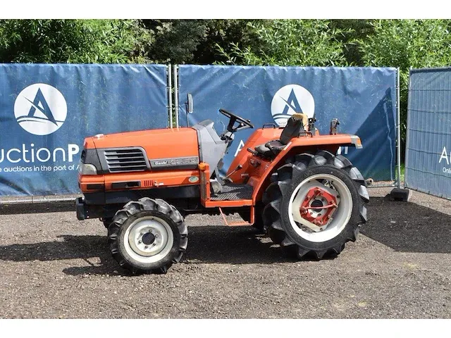 Minitractor kubota gl260 diesel - afbeelding 1 van  1
