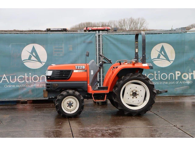 Minitractor kubota greas t220 diesel 22pk - afbeelding 1 van  1