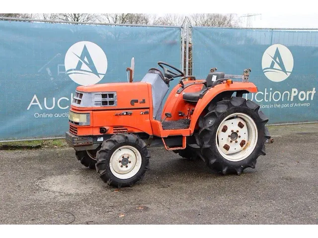 Minitractor kubota gt-3 diesel - afbeelding 1 van  1