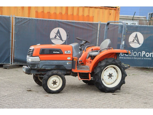 Minitractor kubota kl23 diesel - afbeelding 1 van  1