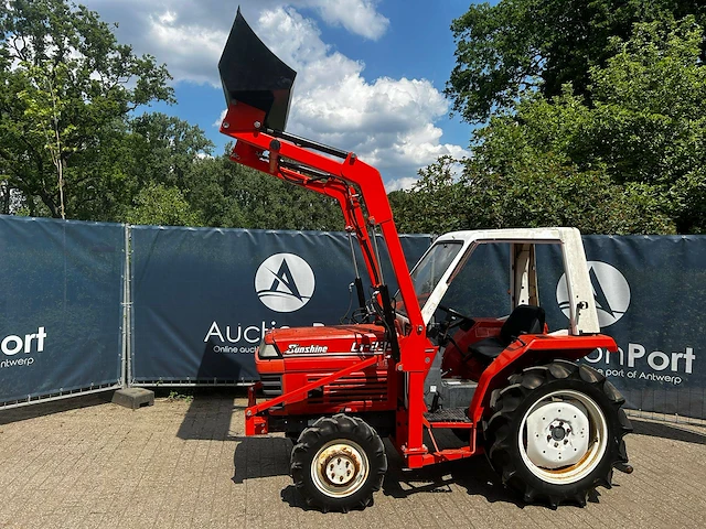 Minitractor kubota l1-235 diesel met nieuwe voorlader - afbeelding 1 van  1