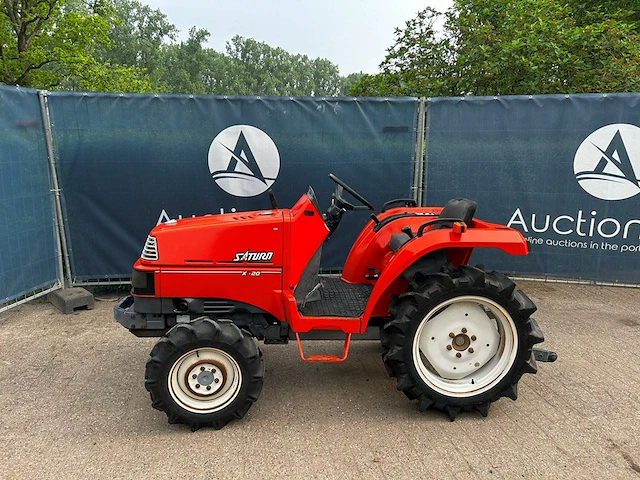 Minitractor kubota saturn x-20 diesel - afbeelding 1 van  1