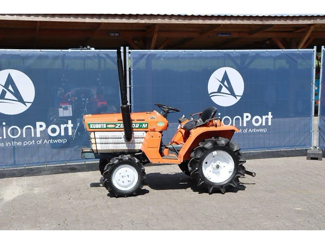 Minitractor kubota zb1402-m diesel 14pk (marge) - afbeelding 1 van  1