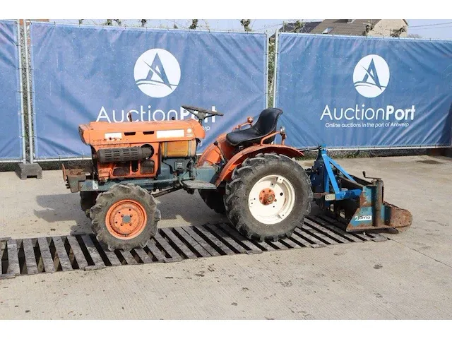 Minitractor kubota zen-noh b7001 diesel 14pk met rotoreg - afbeelding 1 van  1