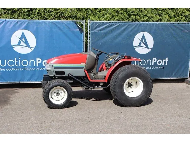 Minitractor yanmar f200 diesel 21pk met gazonbanden - afbeelding 1 van  1