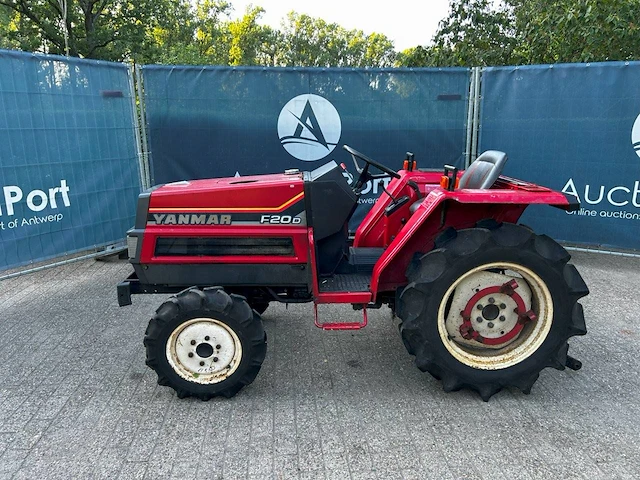Minitractor yanmar f20d diesel - afbeelding 1 van  1