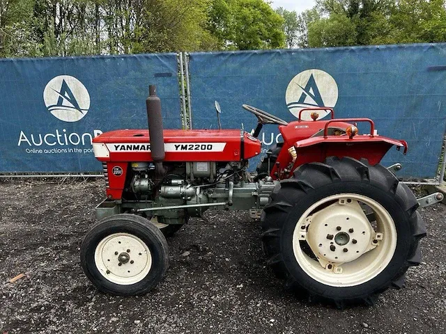 Minitractor yanmar ym2200 diesel 22pk - afbeelding 1 van  1