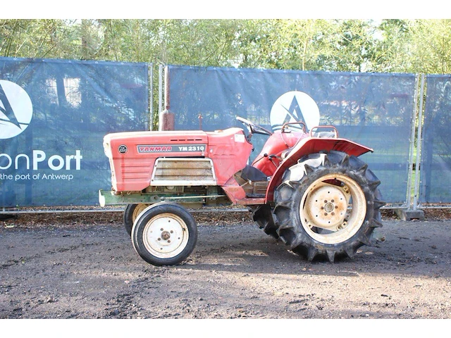 Minitractor yanmar ym2310 diesel 23pk - afbeelding 1 van  1