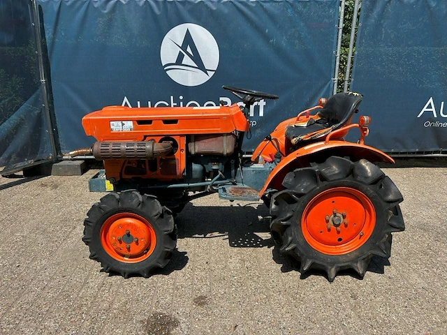 Minitractor zen-noh b7001 diesel - afbeelding 1 van  1