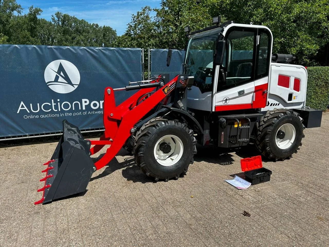 Minitractors - aanbouwdelen - tuinbouwgereedschap