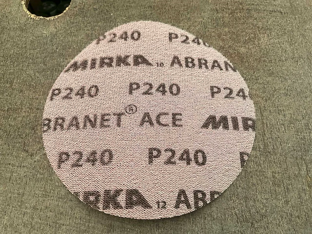 Mirka + 3m hoolkit. afbranet ace p240 + hoolkit 50541. schuurschijven + kleefsteun schijven. - afbeelding 2 van  3