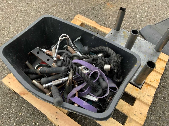 Mistery box rek kettle bell 3x krachtstation - afbeelding 5 van  5