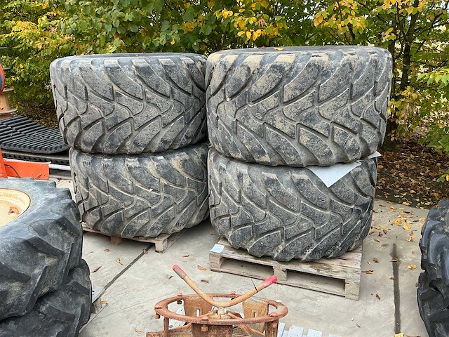 Mitas agriterra 02 agri aanhangerbanden met velg (4x) - afbeelding 1 van  6