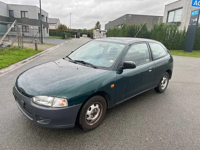 Mitsubischi colt - afbeelding 1 van  18