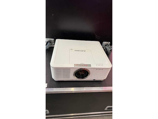 Mitsubishi - - projector xd8600u incl lens - video - afbeelding 1 van  2