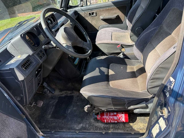 Mitsubishi - 1989 - 4x4 - jeep - personenauto - afbeelding 11 van  23
