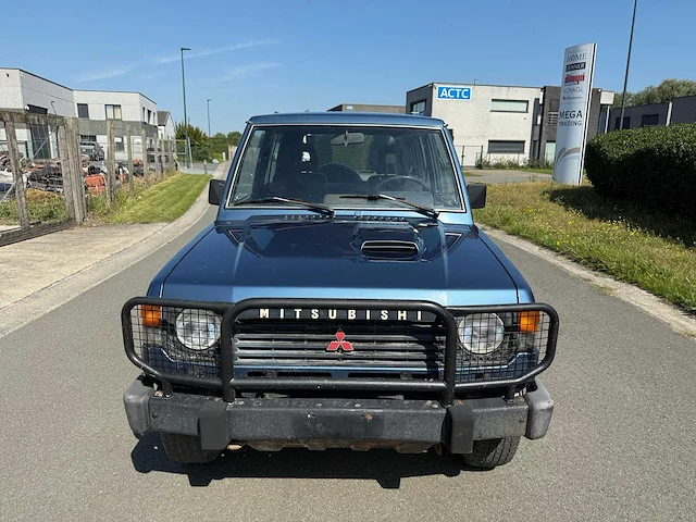 Mitsubishi - 1989 - 4x4 - jeep - personenauto - afbeelding 20 van  23