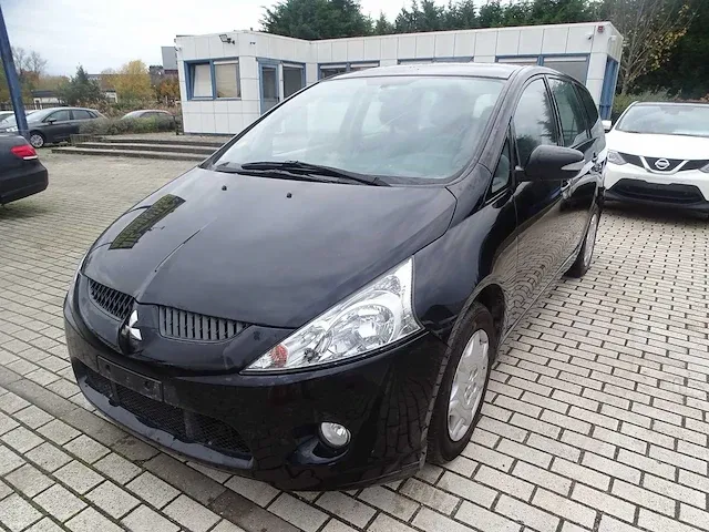 Mitsubishi - grandis - personenauto - afbeelding 1 van  23
