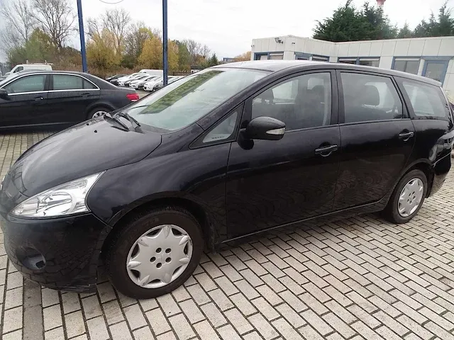 Mitsubishi - grandis - personenauto - afbeelding 12 van  23