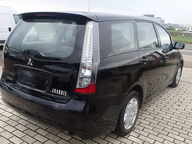 Mitsubishi - grandis - personenauto - afbeelding 21 van  23