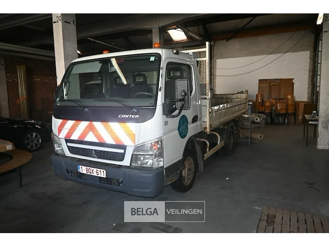Mitsubishi canter lichte vrachtwagen - afbeelding 1 van  25
