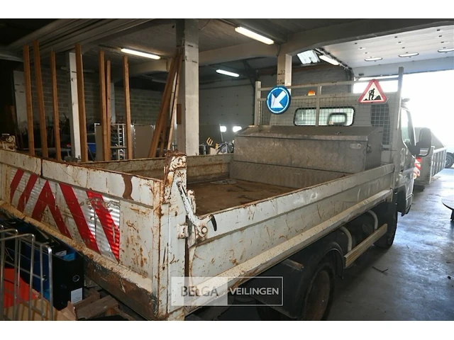 Mitsubishi canter lichte vrachtwagen - afbeelding 14 van  25
