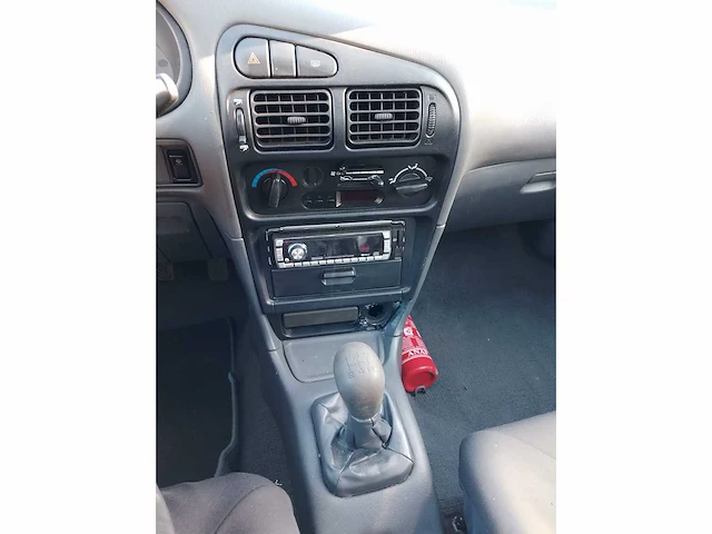 Mitsubishi colt - 1996 - afbeelding 9 van  18