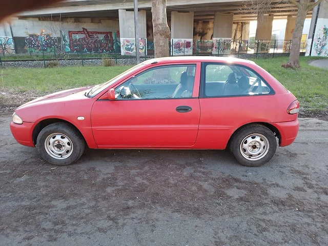 Mitsubishi colt - 1996 - afbeelding 11 van  18