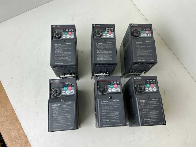 Mitsubishi electric d700-sc fr-d720s-042sc-ec frequentieregelaar (6x) - afbeelding 2 van  9