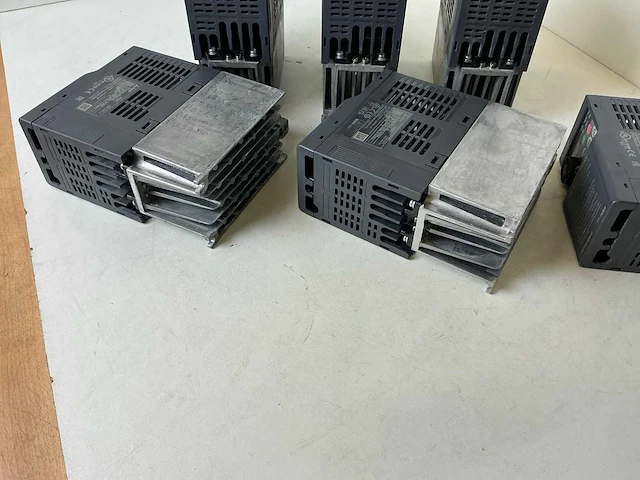 Mitsubishi electric d700-sc fr-d720s-042sc-ec frequentieregelaar (6x) - afbeelding 3 van  9
