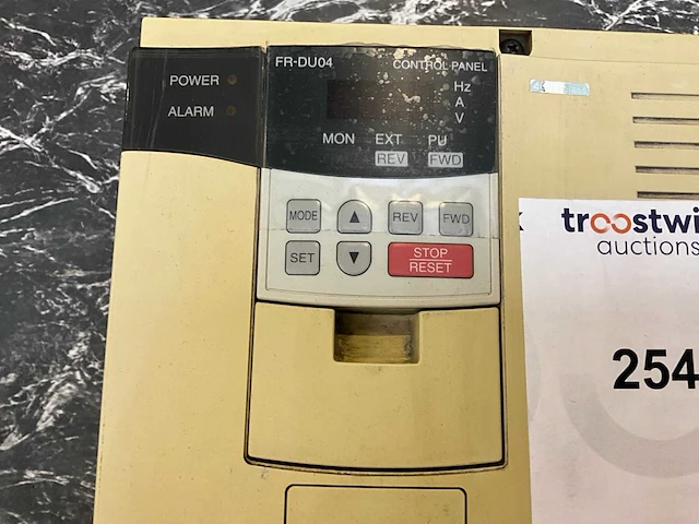 Mitsubishi fr-a540-15k-ec frequentieregelaar - afbeelding 4 van  5