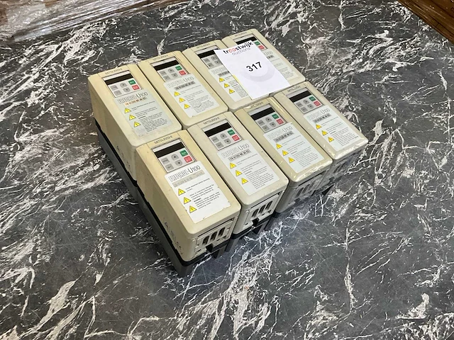 Mitsubishi fr-u120s-no. 4k-ec frequentieregelaar (8x) - afbeelding 3 van  9