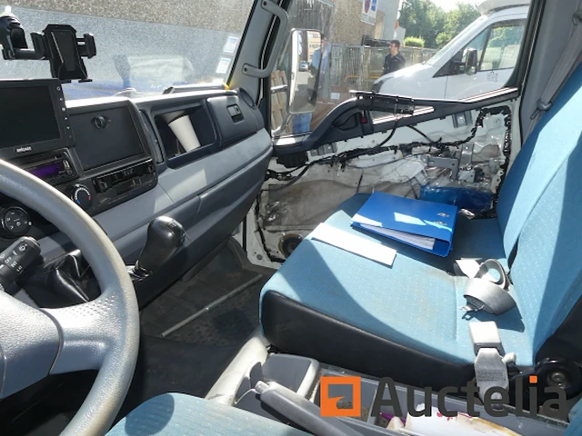 Mitsubishi fuso canter 3c13 bakwagen (2013-72.543 km) - afbeelding 15 van  35