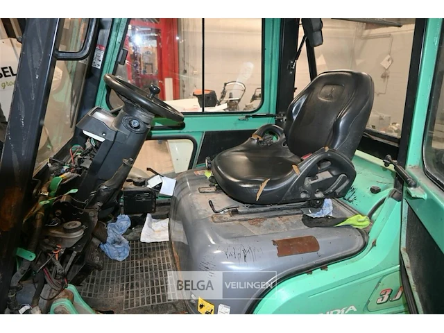 Mitsubishi heftruck - afbeelding 9 van  9