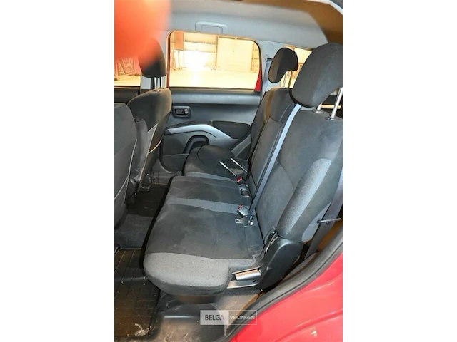 Mitsubishi outlander stationwagen (break) - afbeelding 19 van  24
