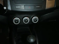 Mitsubishi outlander stationwagen (break) - afbeelding 22 van  24