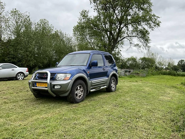 Mitsubishi pajero 3.2 di gls p.v. - 2001 - afbeelding 1 van  44