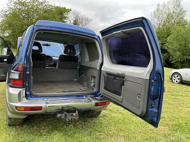 Mitsubishi pajero 3.2 di gls p.v. - 2001 - afbeelding 13 van  44